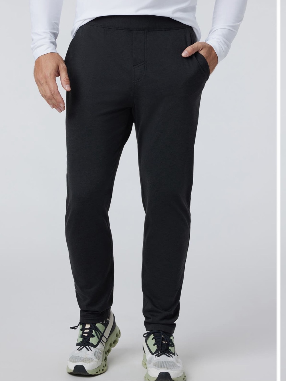 Vuori Men's Black Jogger Pants - Classic Everyday Comfort